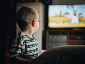 Bimbi nel bosco, consulenti Cantelmi e Aiello: “In casa famiglia ricerca compulsiva di zuccheri e troppa tv”