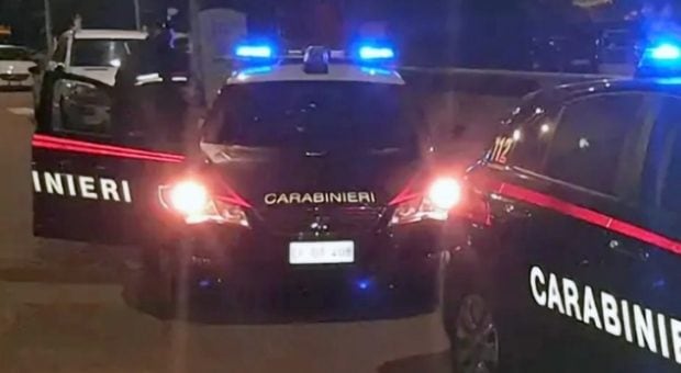 Foggia, marito uccide la moglie a colpi di pistola dopo un litigio in casa: l'uomo è una guardia giurata
