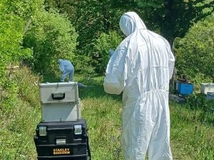 Asti, uccide l’ex moglie e compagno, poi si getta dal castello di Cossombrato. Il biglietto: “Chiedo scusa”