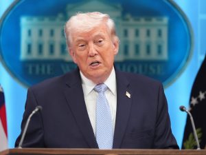 Il fragile accordo tra Iran e Stati Uniti che ha portato alla riapertura dello stretto di Hormuz