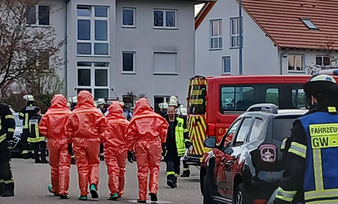 Germania, in giardino fiala con etichetta "Polonio 210": caccia alle uova di Pasqua finisce con maxi allarme radiazioni