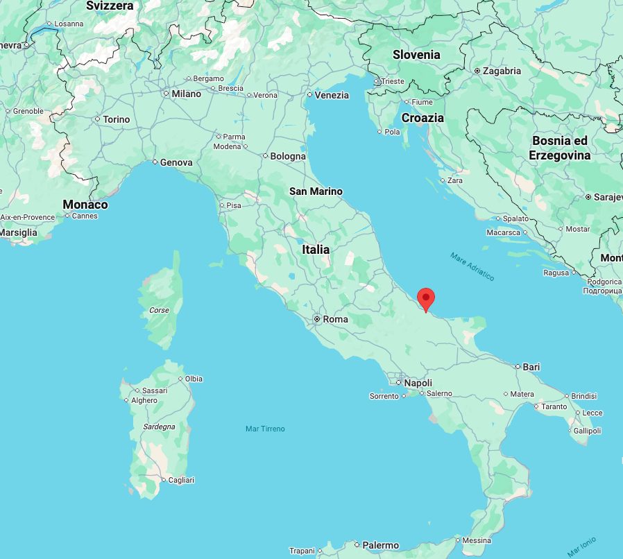 La frana di Petacciato è tanto estesa da tagliare in due l’Italia sulla linea adriatica