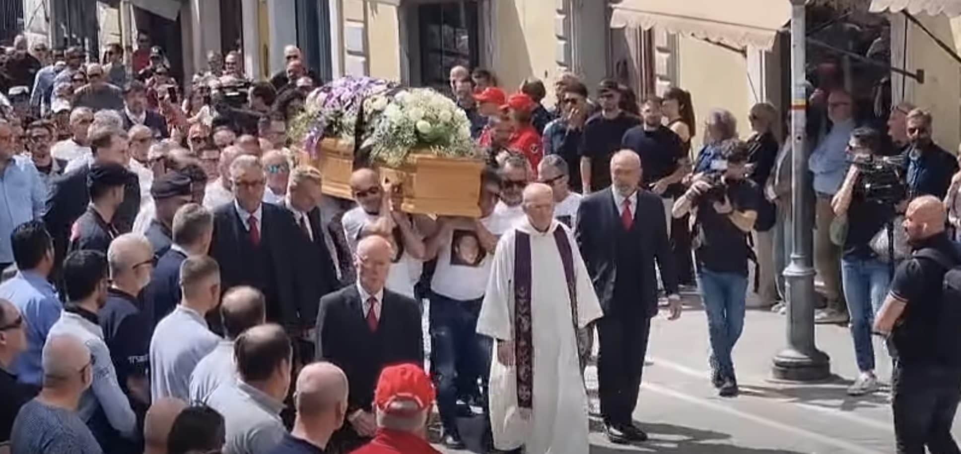Caso Giacomo Bongiorni, oggi il funerale a Massa. Il vescovo: "Era un giusto, alla comunità chiedo il perdono"