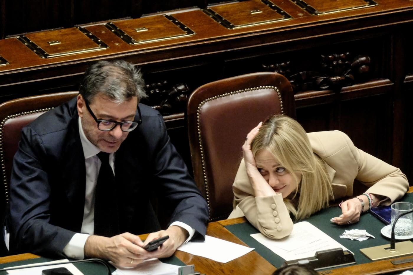 La surreale storia del governo che rischia di rimanere senza soldi per la prossima legge di bilancio