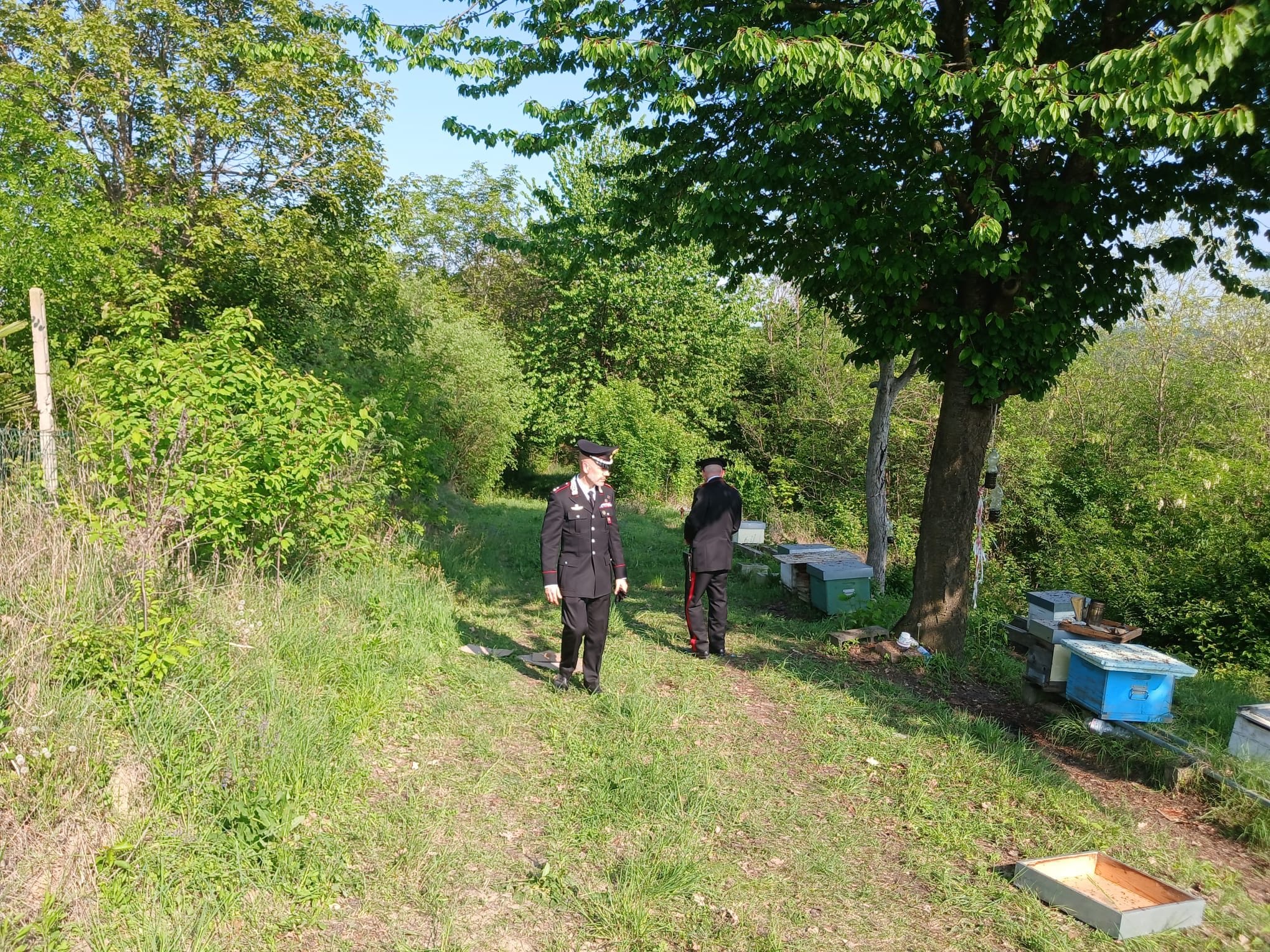 Il sopralluogo dei Carabinieri a Cossombrato, sul luogo dove sono stati rinvenuti i due corpi