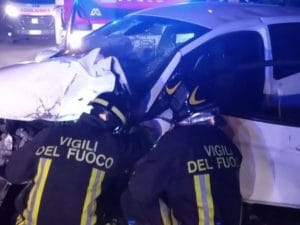 Scontro frontale tra Trinitapoli e San Ferdinando di Puglia: morti marito e moglie, 5 feriti