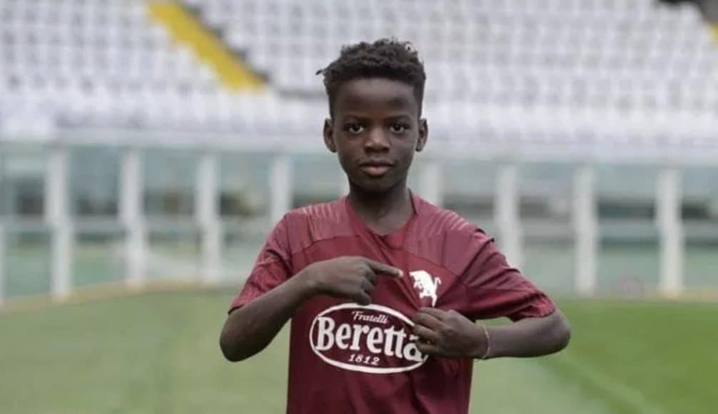 Ismael muore a 8 anni mentre è in moto col papà, il ricordo del Torino: "Speciale dentro e fuori dal campo"