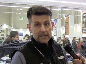 Chi è Manfred Gruber, l’italiano in carcere negli USA per aver venduto armi alla Russia per la guerra in Ucraina