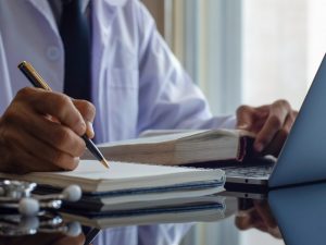 Medicina, Tar respinge il ricorso sulla sede di Tirana: “Scelta consapevole degli studenti andare in Albania”