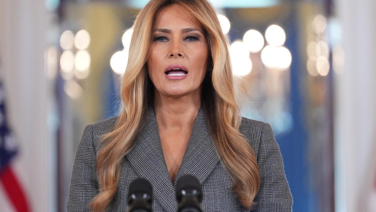 La first lady Melania Trump durante la conferenza del 9 aprile 2026 sul caso Epstein