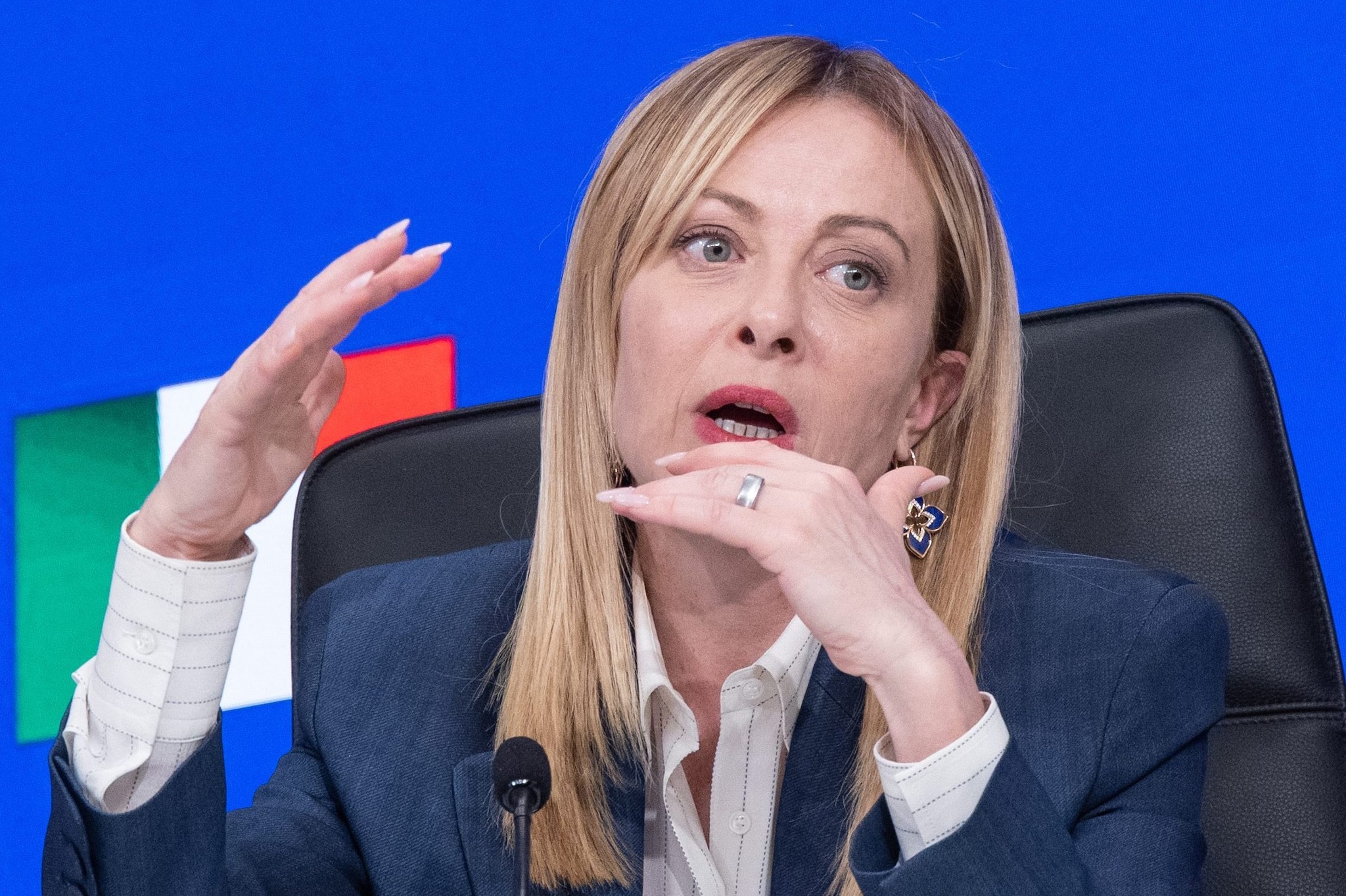 Primo maggio, il governo Meloni lancia il salario giusto e dice no al salario minimo: le differenze