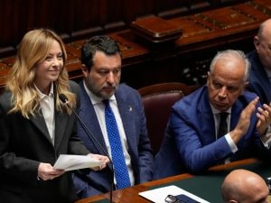 Governo Meloni, domani il voto finale sul dl Sicurezza, la premier: “Superbonus ci impedisce di uscire da procedura Ue”: news in diretta