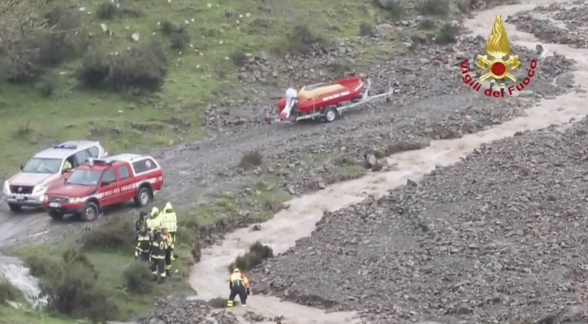 Italia flagellata dal maltempo: a Messina evacuati 40 campeggiatori, si cerca il pescatore precipitato nel Trigno