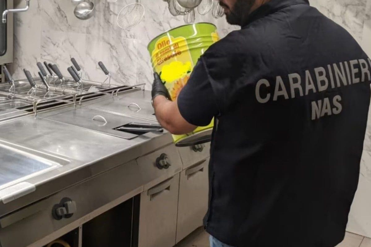 Muore dopo una cena in pizzeria con la moglie: esclusa l'intossicazione, ancora sconosciuta la causa del decesso