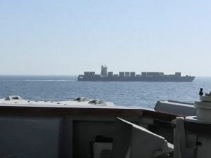 Iran, la guerra in diretta: gli Stati Uniti sequestrano una nave iraniana. Teheran: “Atto di pirateria, reagiremo presto”