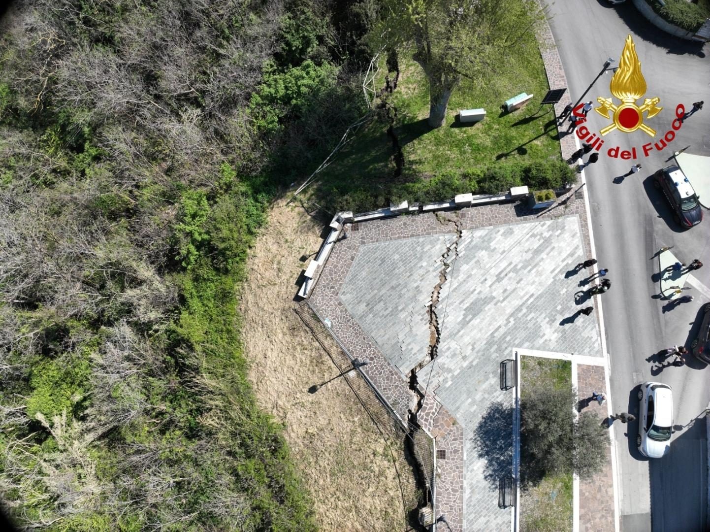 Frana di Petacciato riattivata in Molise, chiusa l’A14, treni fermi: settimane o mesi per il ripristino