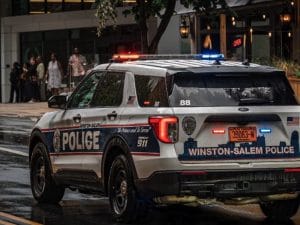 Usa, rissa tra giovani davanti scuola a Winston-Salem sfocia in sparatoria: 2 morti in Carolina del Nord