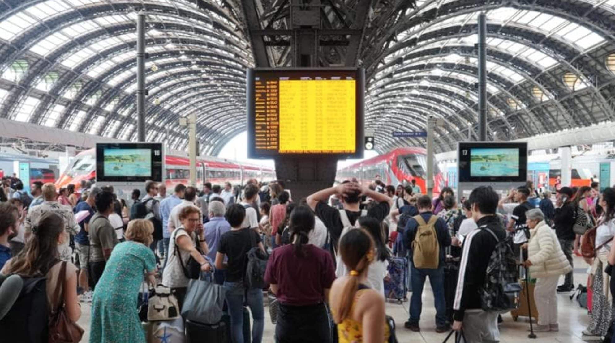 Scioperi maggio 2026, le date degli stop di treni, mezzi pubblici e aerei: il calendario del mese