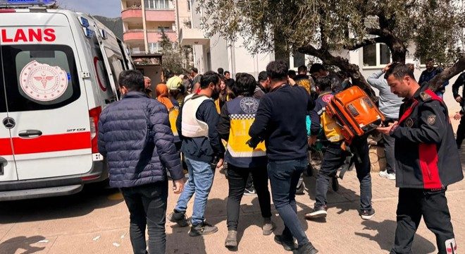 Turchia, 14enne entra in una scuola media e apre il fuoco, poi si suicida: nove morti e 13 feriti