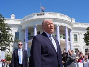 “Cancelleremo la civiltà iraniana in una notte”: gli ultimatum di Trump, tra bluff e minacce