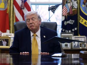 Iran, la guerra in diretta, Trump: “Ho fermato un attacco imminente su richiesta degli arabi, in corso trattative serie”. Raid israeliani sul Libano