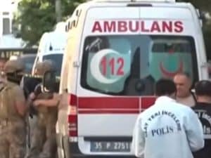 Sparatoria in un liceo turco, studenti presi d’ostaggio: 16 feriti, l’attentatore si è suicidato