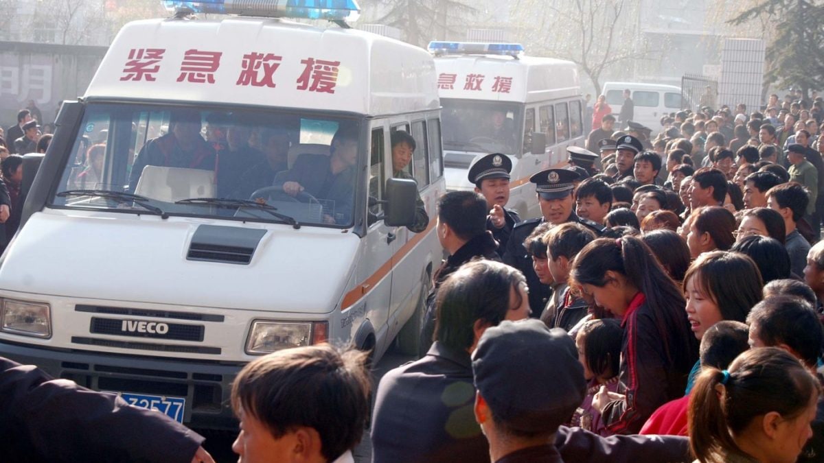 I soccorsi in una miniera di carbone nel 2004, sempre nella provincia dello Shanxi