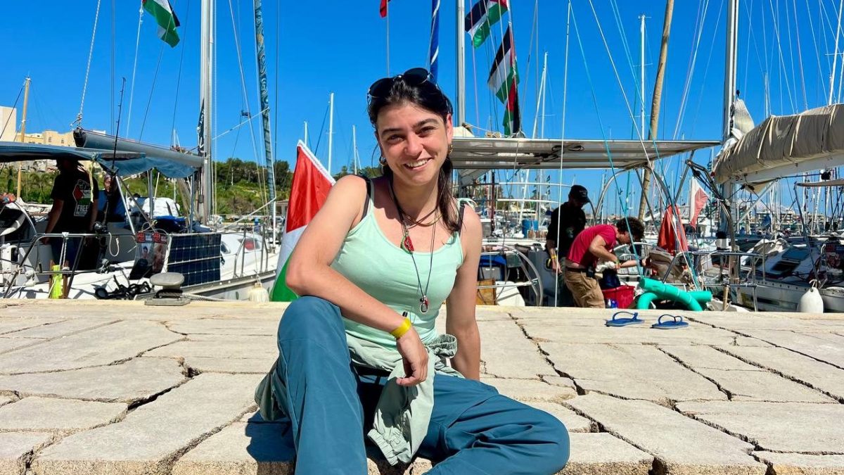Francesca Nardi prima della partenza della Global Sumud Flotilla al porto di Augusta. Foto di Lidia Ginestra Giuffrida