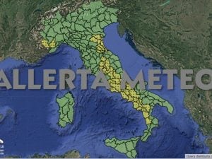 Maltempo, allerta meteo gialla domani 16 maggio 2026 per temporali e vento forte: le regioni colpite