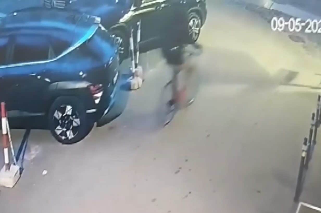 La lite e l'accoltellamento: così è morto Bakari Sako a Taranto. "Violenza da Arancia Meccanica"