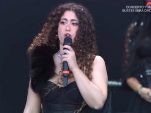 Delia, un errore sostituire la parola partigiano in Bella ciao al Concertone, ma la gogna è eccessiva