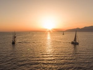 Flotilla conferma sbarco italiani a Creta: “Nostre barche distrutte e lasciate affondare da Israele”