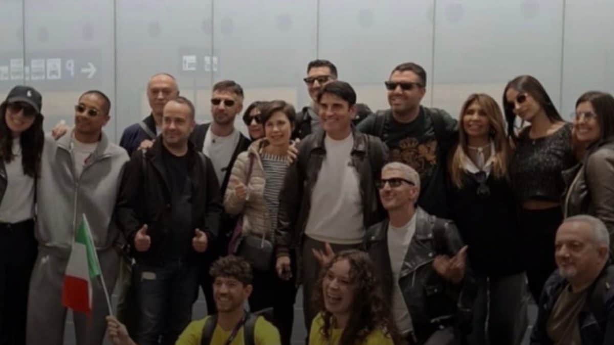 Il team di Sal Da Vinci a Eurovision Song Contest 2026, via @EurovisionNews