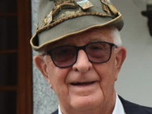Morto Maurizio Gozzelino, l’inventore del Crodino: chi era l’enologo “re” degli aperitivi analcolici