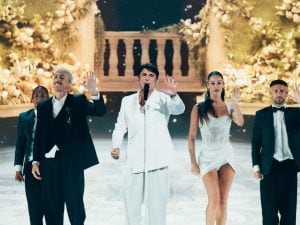 La nuova coreografia di Per sempre sì all’Eurovision 2026: chi sono i ballerini sul palco con Sal Da Vinci