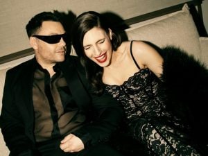 Testo e significato di XXVERSO, Tiziano Ferro e Ditonellapiaga contro i pregiudizi dicono vaffa ai fasci