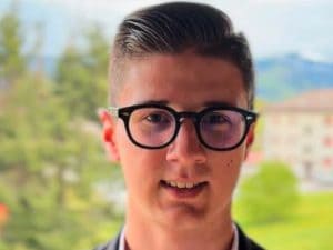 Vicenza, bombe molotov contro la casa del giornalista anti-camorra Adriano Cappellari