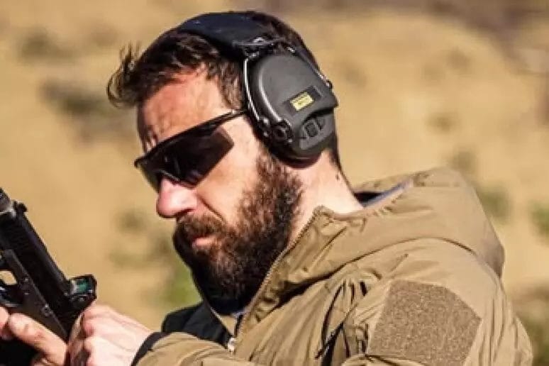 Ucciso in Ucraina il contractor italiano Alex Pineschi, il 42enne combatteva per Kiev: "Morto in battaglia"