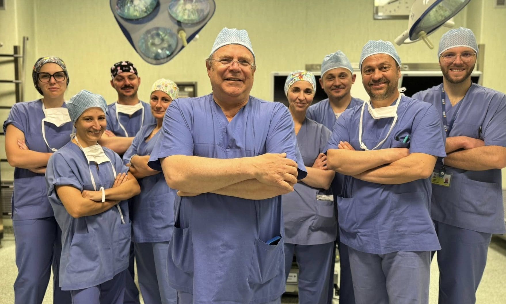 Bimbo e massa tumorale di 30 centimetri estratti in un solo cesareo, i medici salvano mamma e neonato a Mirano