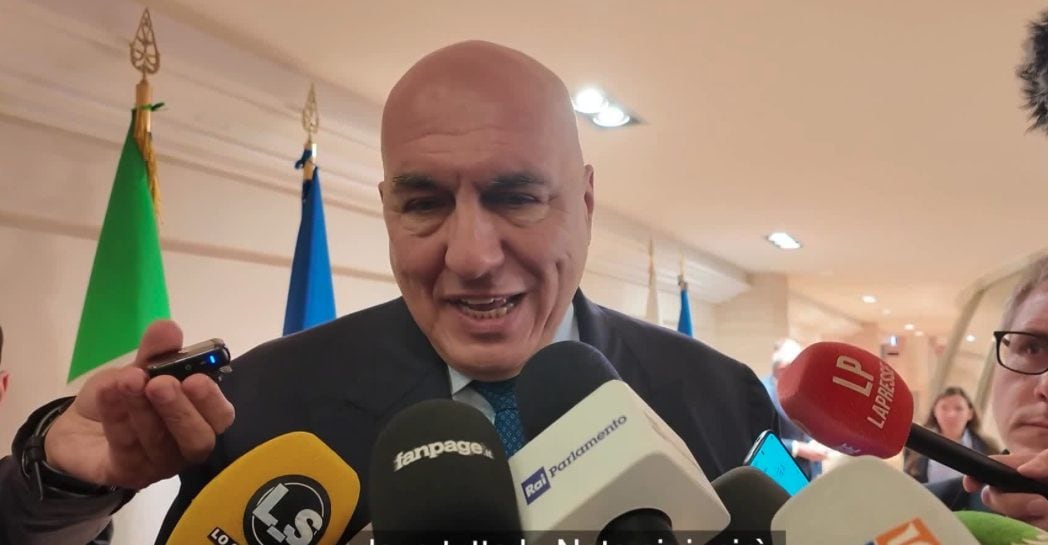 Crosetto: "Mantenere le basi in Italia è interesse degli Usa. Spese militari? Abbiamo preso un impegno"