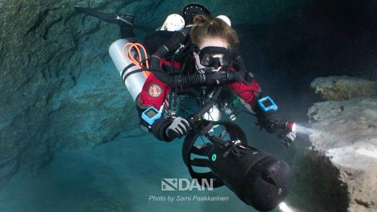 Le prime immagini della grotta alle Maldive dove sono stati recuperati i corpi dei sub italiani