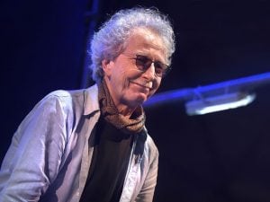 Fabio Concato parla del tumore: “Da certe cose non si guarisce mai. Riprendo a suonare, non pensavo l’avrei fatto”