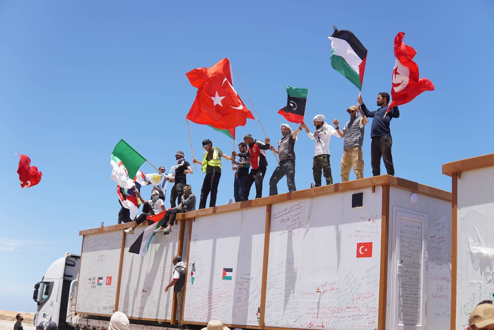 Bloccata in Libia la "flotilla di terra" per Gaza, il referente italiano: "Domani ripartiremo per la Striscia"