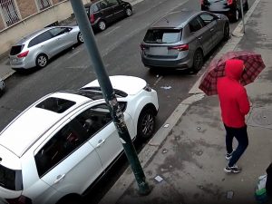 Torino, rapinatore trasformista cambia abito più volte in pochi minuti ma è incastrato dalle telecamere