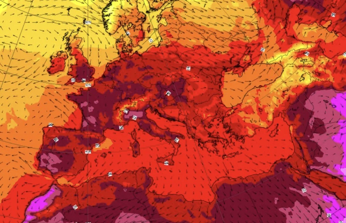 Previsioni caldo, bollino arancione in 12 città domani 26 maggio: picchi di 35 gradi al Centro-Nord