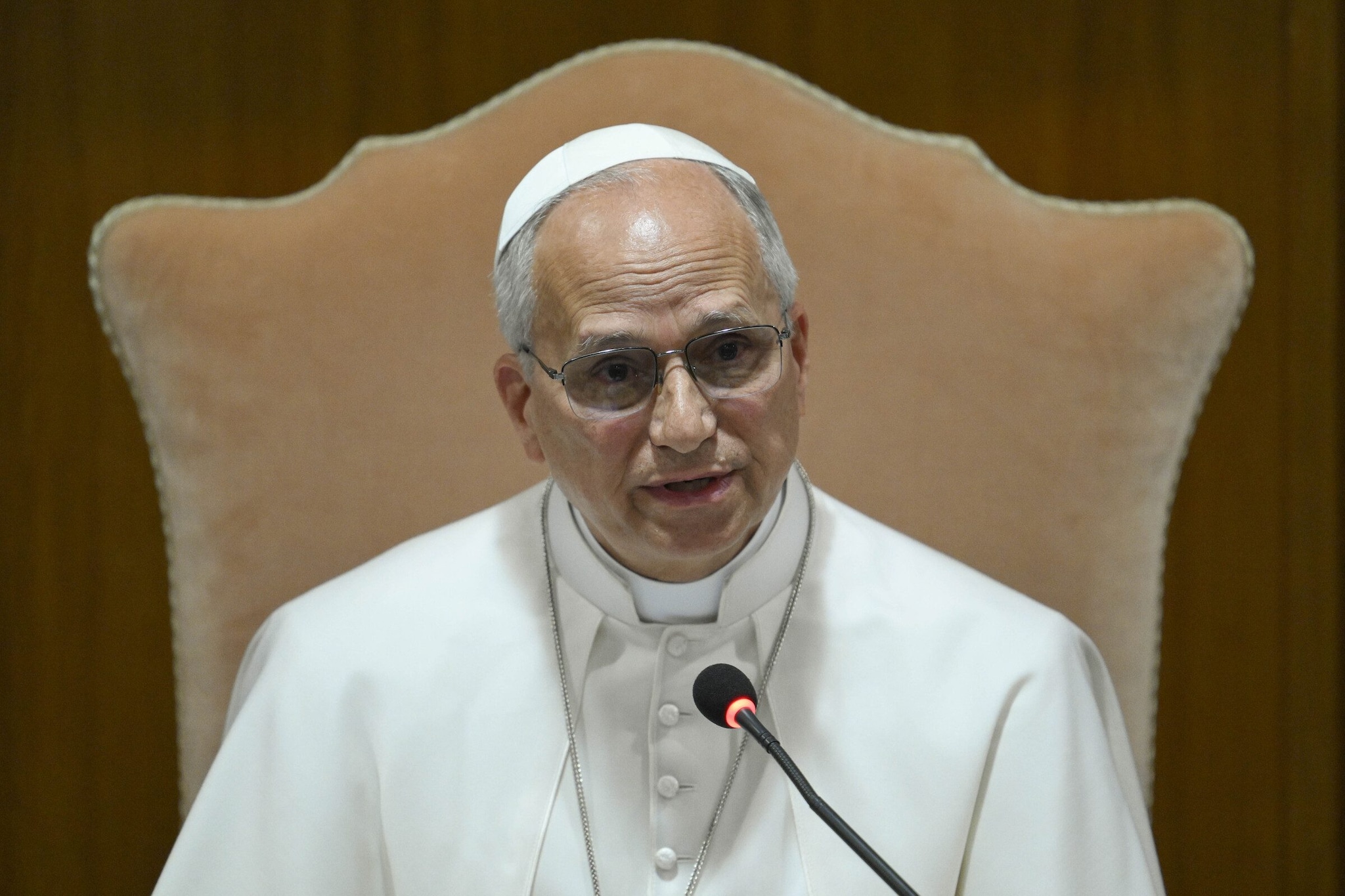 Non chiediamoci se l'IA sia buona o cattiva ma chi controlla cosa: la vera domanda nell'enciclica del Papa