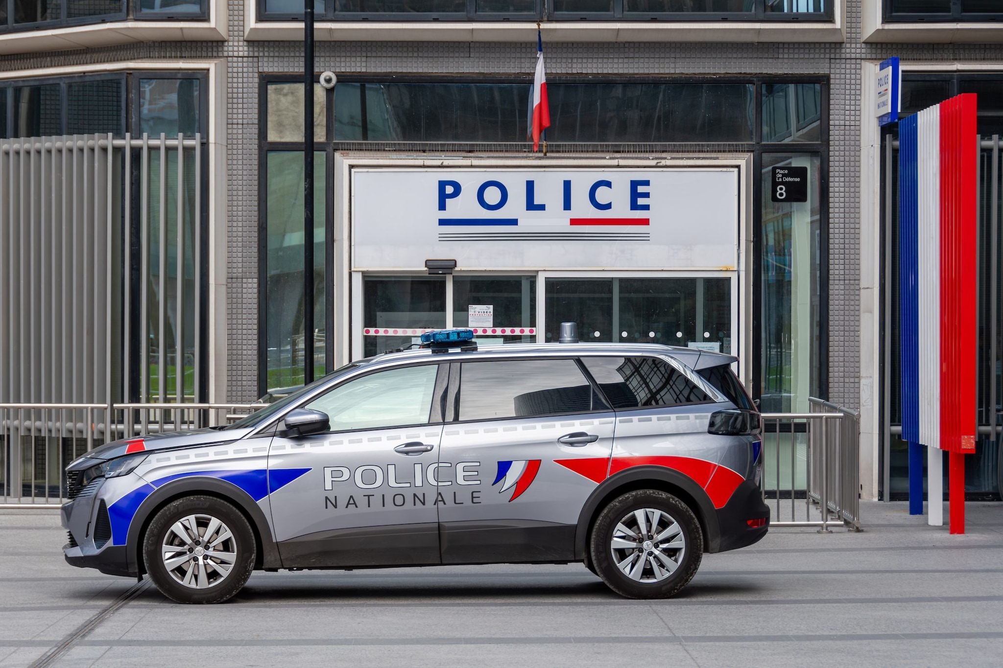 Francia, a 15 e 16 anni strangolano a morte un 11enne: volevano vendicarsi del furto di esche da pesca