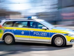 Germania, auto piomba sulla folla a tutta velocità: due morti e diversi feriti a Lipsia