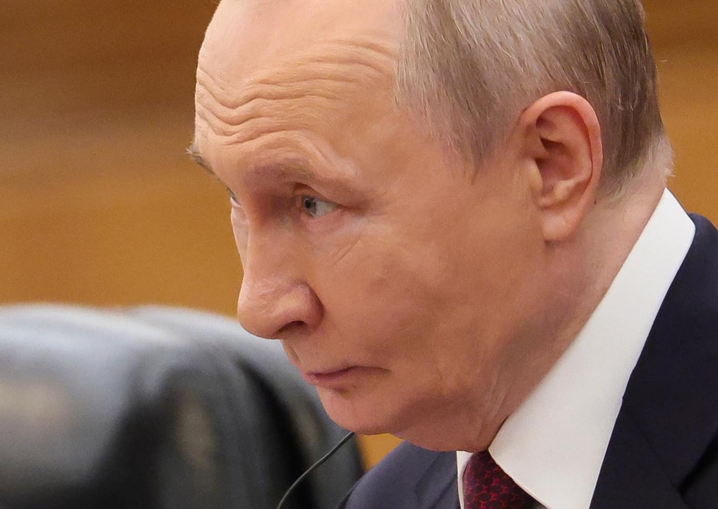 Altro che Schlein e Vannacci: la vera minaccia per Giorgia Meloni si chiama Vladimir Putin