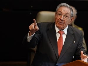 Cuba, ora gli USA accusano Raul Castro di omicidio. L’Avana: “È un circo per giustificare una guerra”